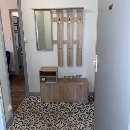 Appartement Meuble - 2 Chambres Montbard Exterior photo
