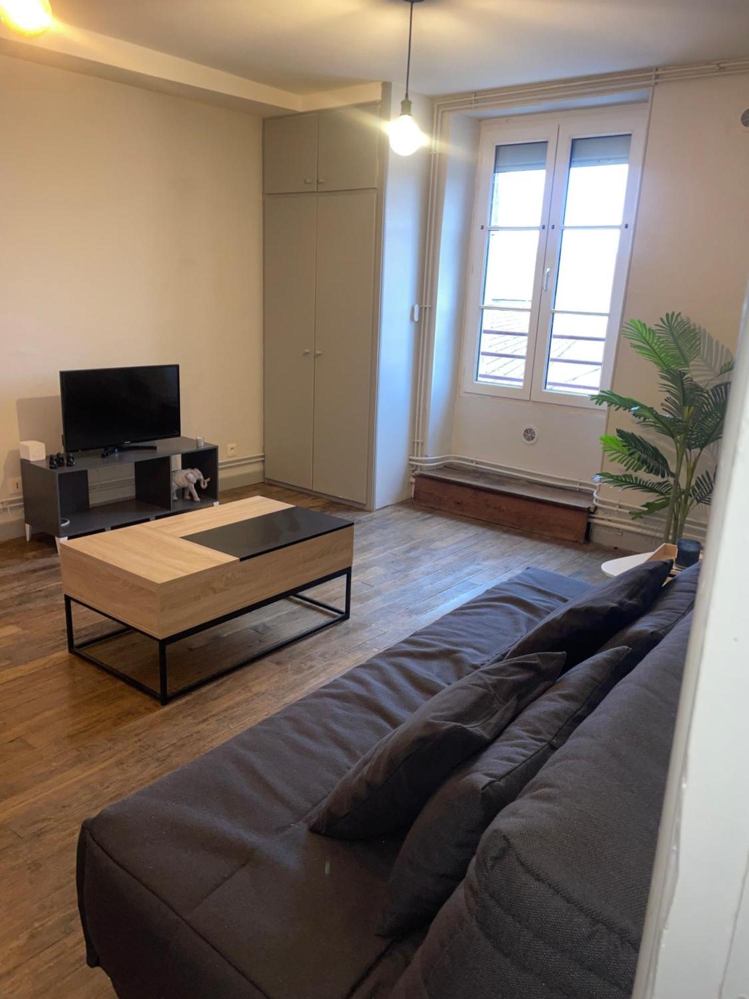 Apartment Meuble - 2 Montbard